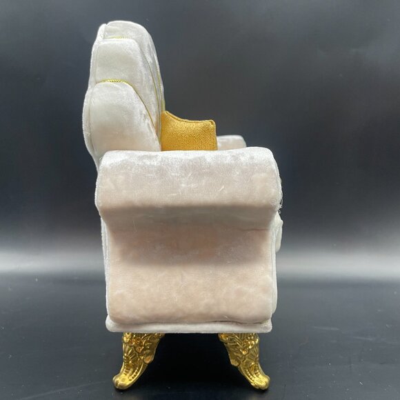 A custom-made armchair for Barbie NIB - Picture 6 of 7